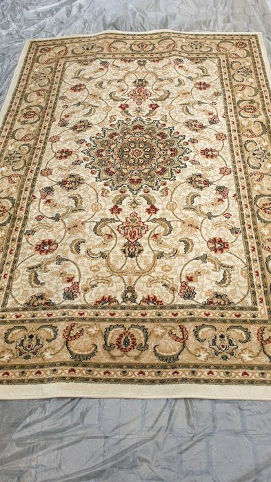 Dywan orientalny tradycyjny beż / krem / zieleń 1.6m x 2.3m, stan idealny