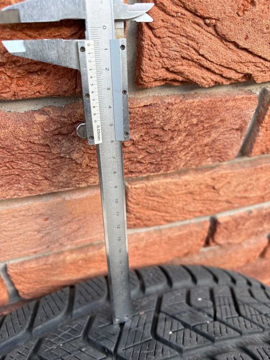 Komplet opon zimowych Pirelli Scorpion 225/65 R17 Wrocław - super stan