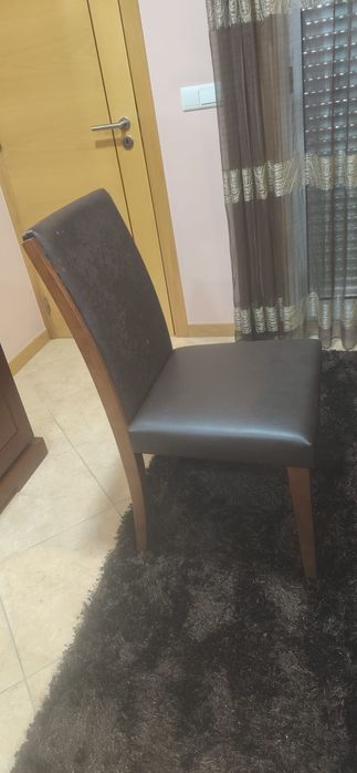 Mesa Cerejeira vidro temperado  + 4 Cadeiras