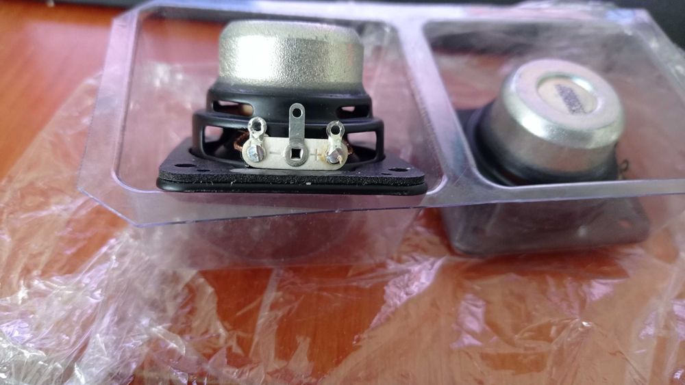 Динамик для JBL Flip 4  цена за штуку