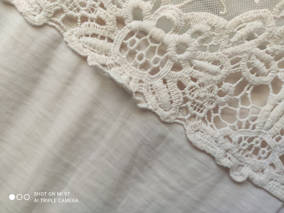 Sukienka z koronką M