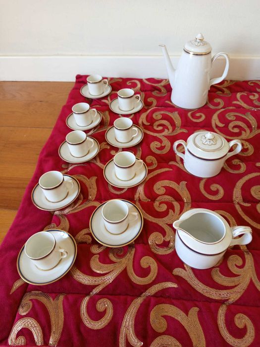 Serviço Mesa -  Vista Alegre Cambridge 12 pessoas + Café e Chá