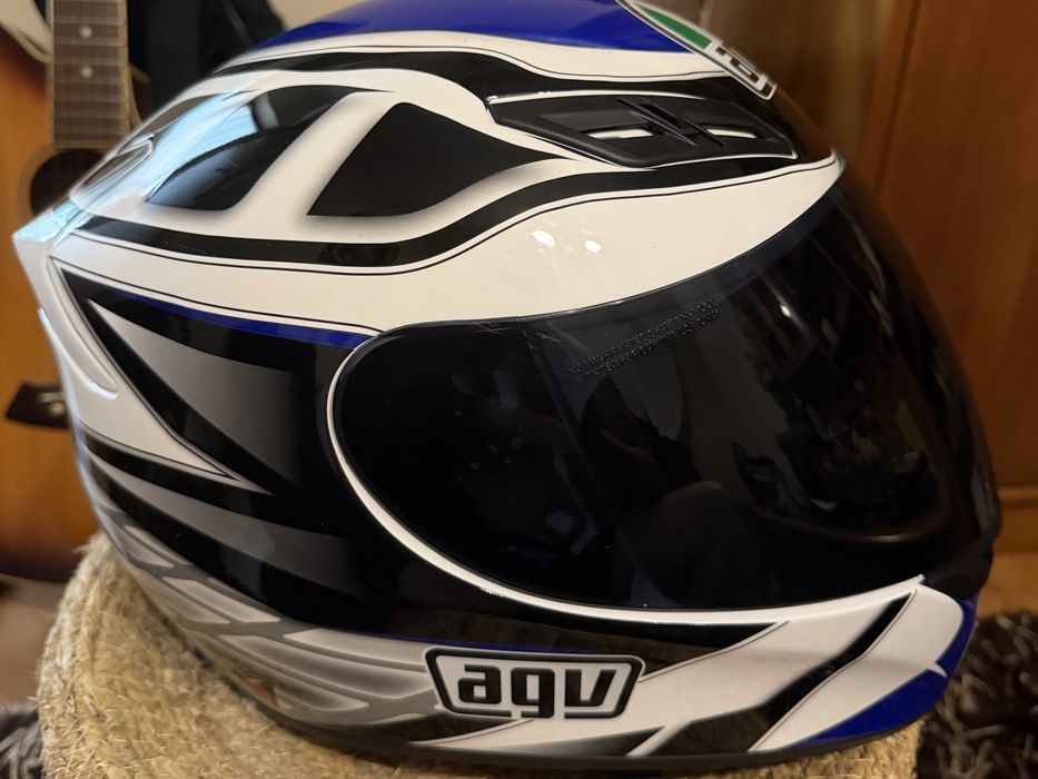 Capacete AGV   K.4 como novo 

(( posso mostrar em mãos  na zona de Vizela ))