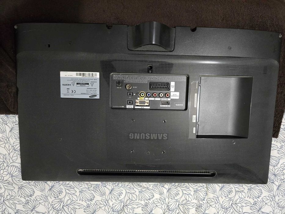 Samsung 27" LCD Monitor, Also Suitable as a PC Monitor64309592253442121