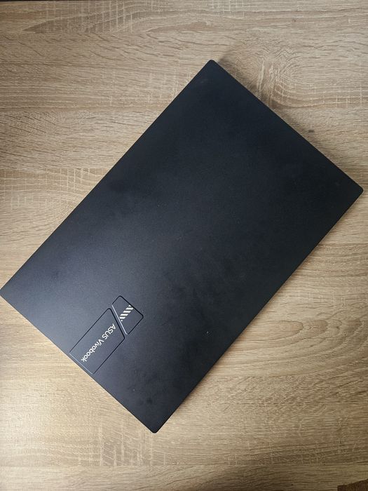 Laptop ASUS VivoBook- idealny stan