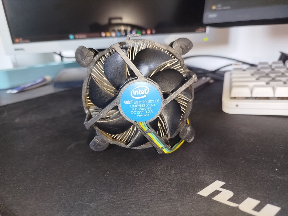 Intel-i3 10100f + chłodzenie