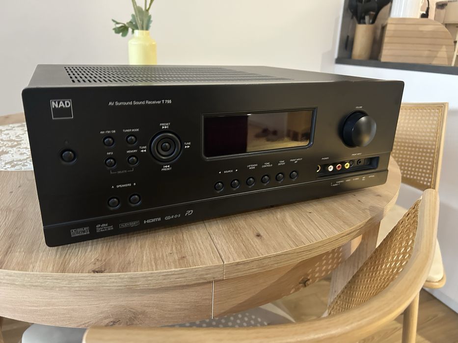 NAD T 755 amplituner kina domowego