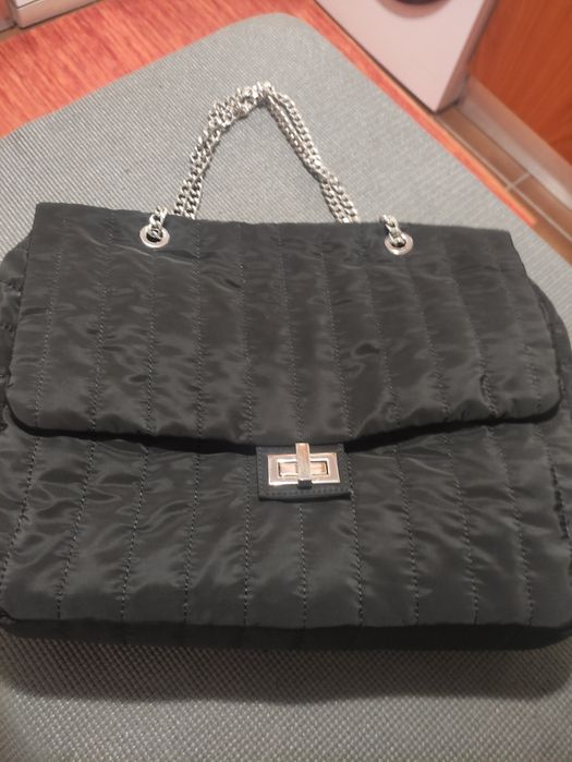 Carteira preta grande Parfois