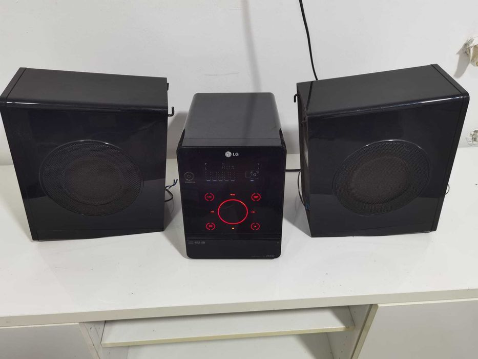 Colunas LG – Som brutal! Riscadas mas impecáveis tecnicamente