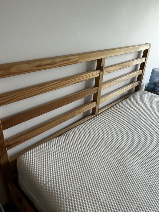 Cama casal com colchão