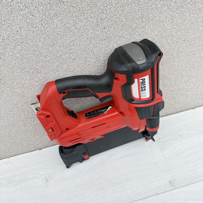 Степлер акумуляторний Einhell FIXETTO 18/38 S