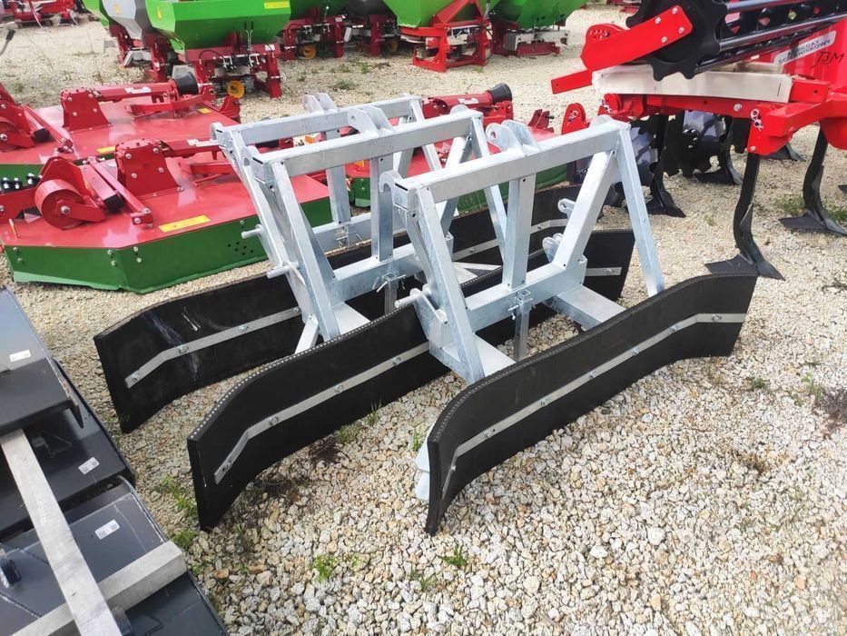 Zgarniacz obornika śniegu sztywny hydrauliczny OCYNKOWANY