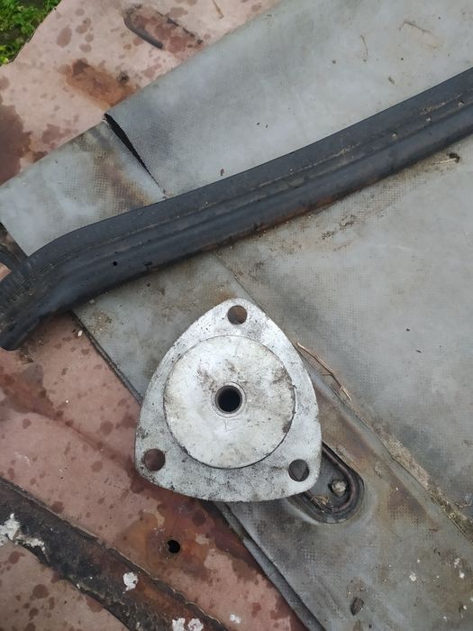 Подушка кабины Ивеко Дейли е3 івеко дейлі е3