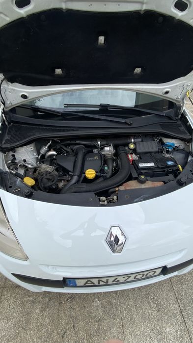 Renault Clio III Dynamique S  1.5 dCi 85cv (65kW) 2011