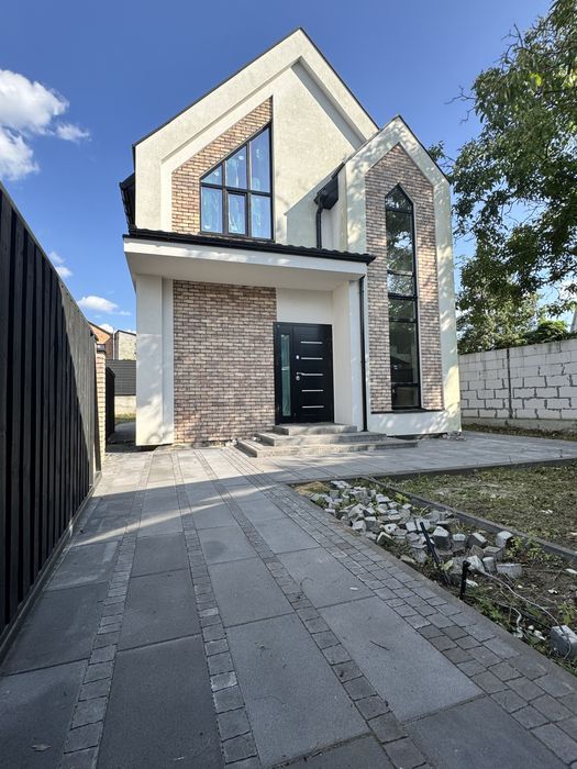 Продаж без %. Сучасний будинок в ЗАКРИТОМУ комплексі