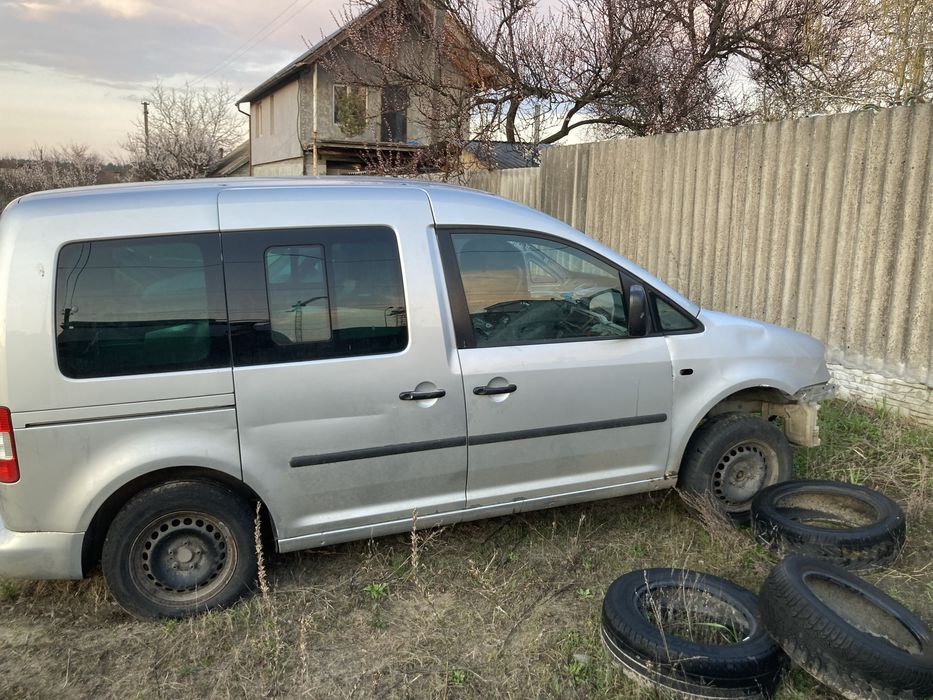 Caddy 1.6 2005 після дтп