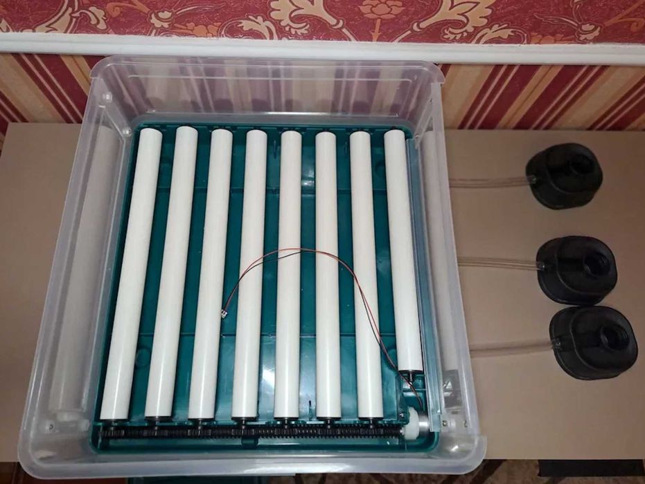 Автоматичний інкубатор 12/220В, автоповорот, блекаут 70/130/200/300 яє