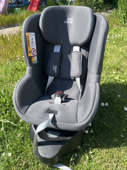 Fotelik britax romer Dualfix M Plus i-size 0-20kg