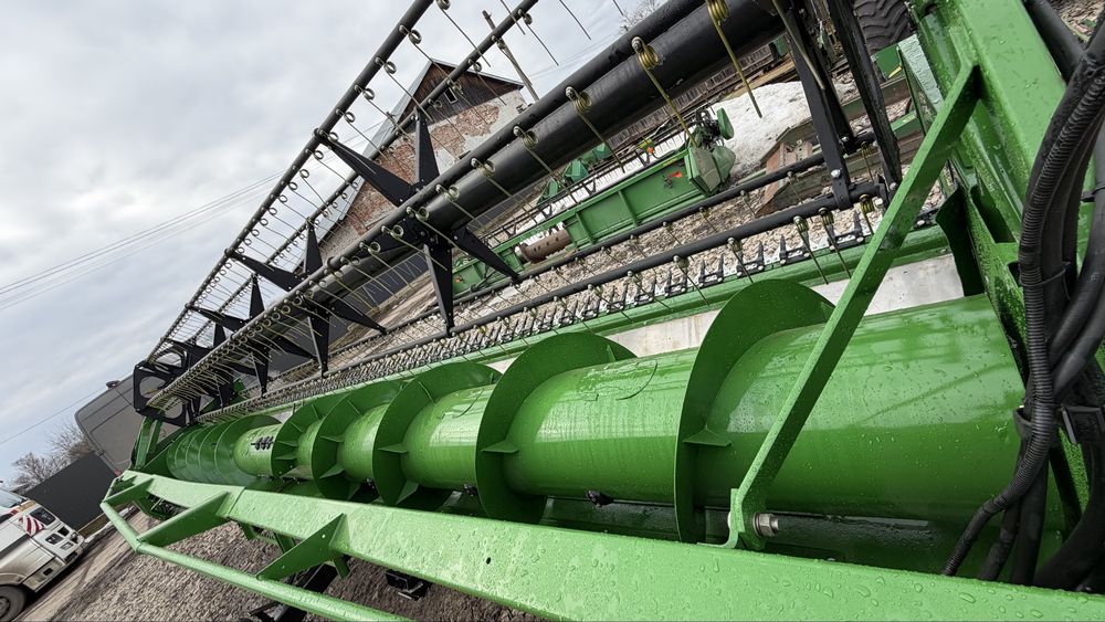 Жниварка John Deere 625R