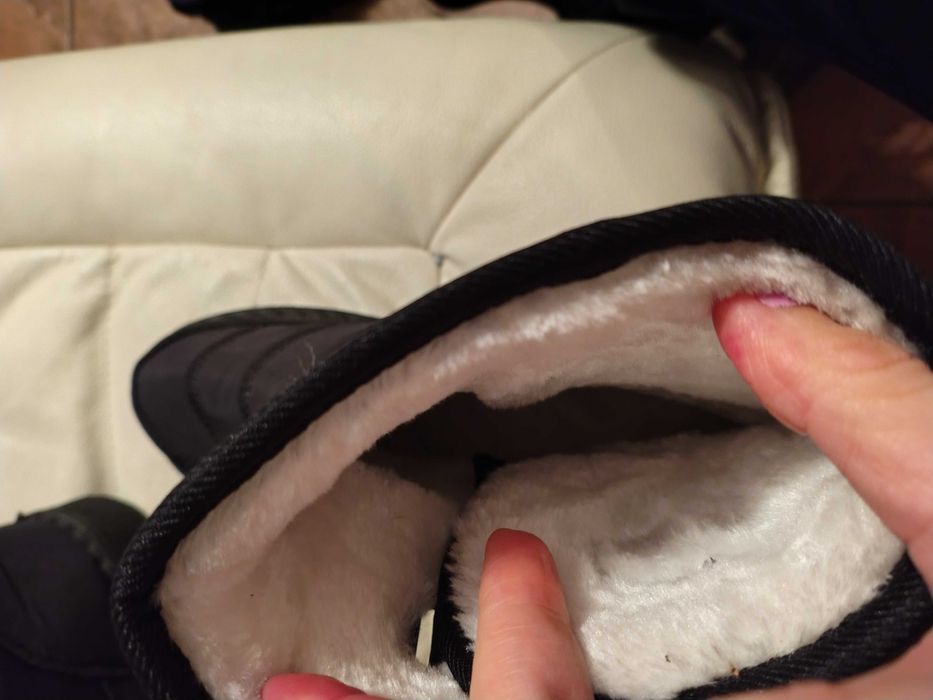 Nowe czarne kozaki, śniegowce 36