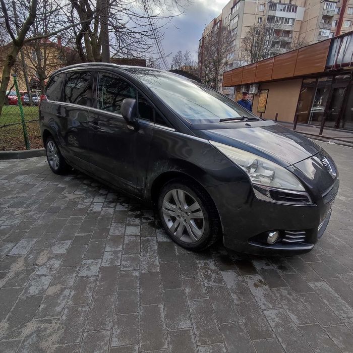 Peugeoet 5008 , **Allure!** Limited edition.