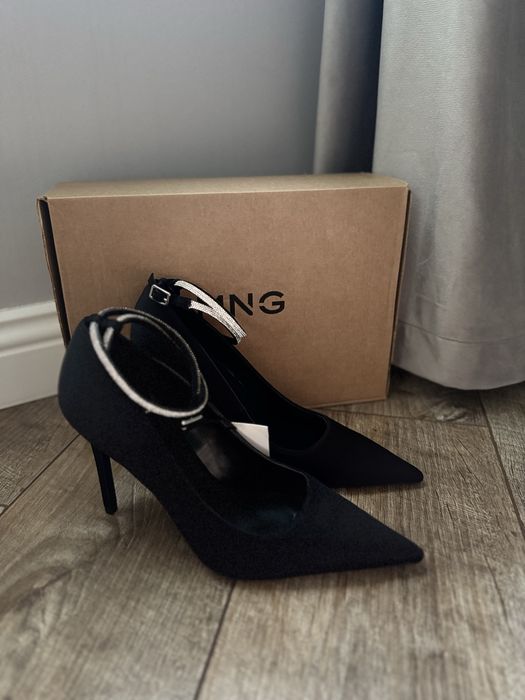 Туфлі Mango з декоративним ремінцем з камінням туфли лодочки