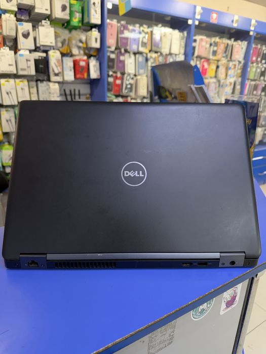 Dell latitude 5580/ i7-7820HQ/ 8GB/ 256GB SSD/ 940MX 2GB