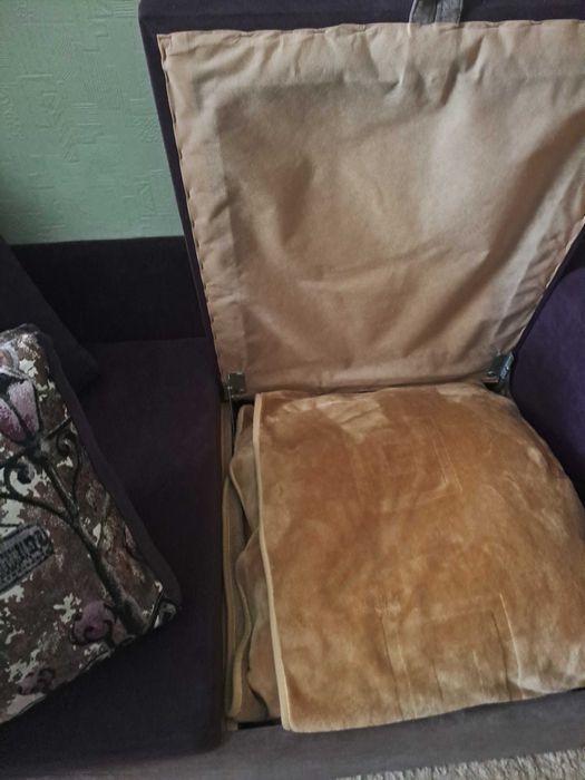 Класний диван в дитячу,або як гостьовий