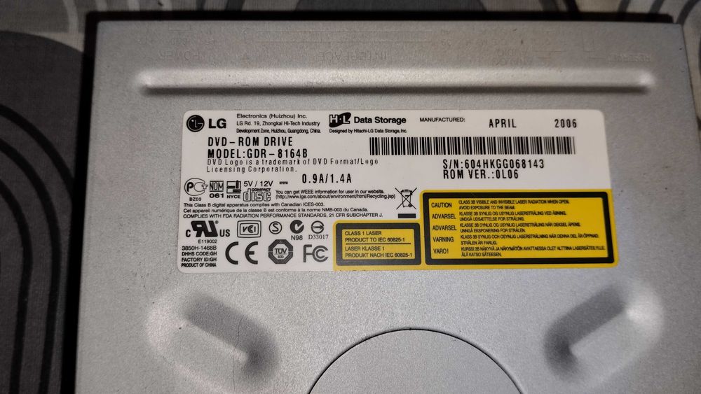 Leitor / Gravador de CD/DVD da LG em Muito bom estado