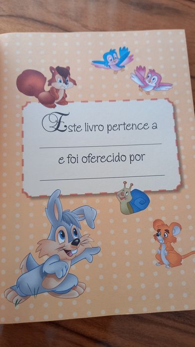 Livro contos mágicos da editora Girassol