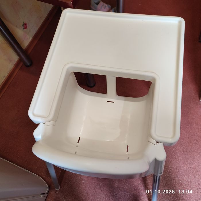 Стільчик для годування IKEA