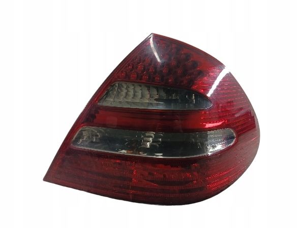 mercedes w211 sedan lampa prawa tył sedan