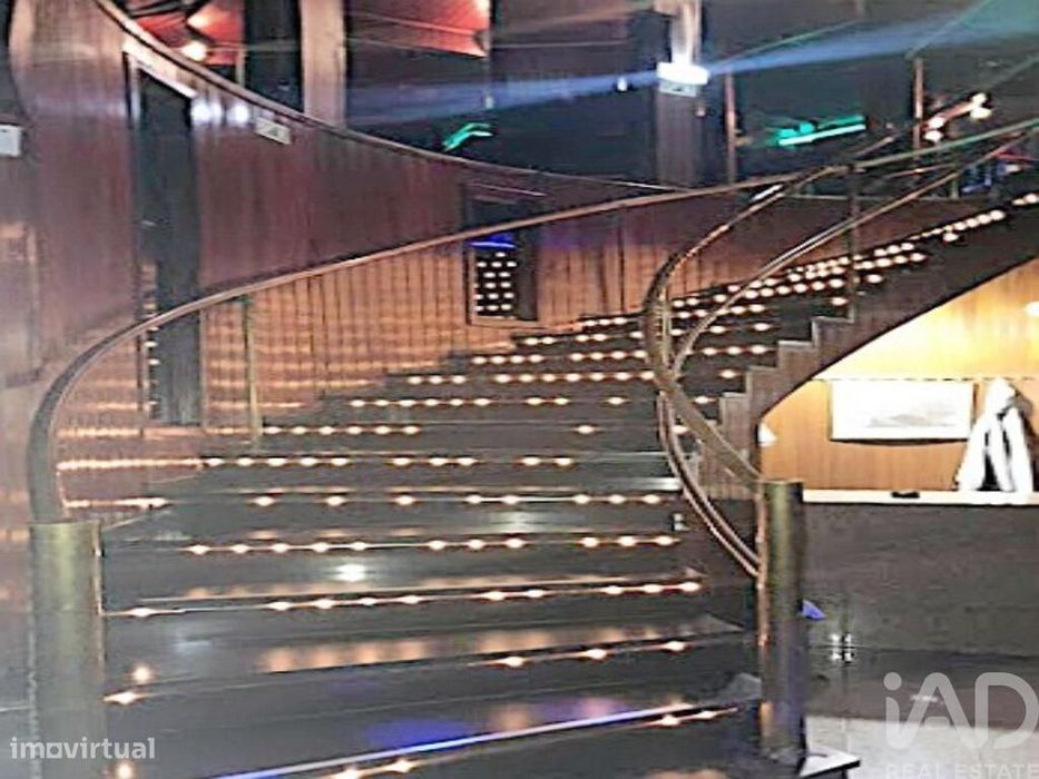 Prédio em Esgueira de 520,00 m2