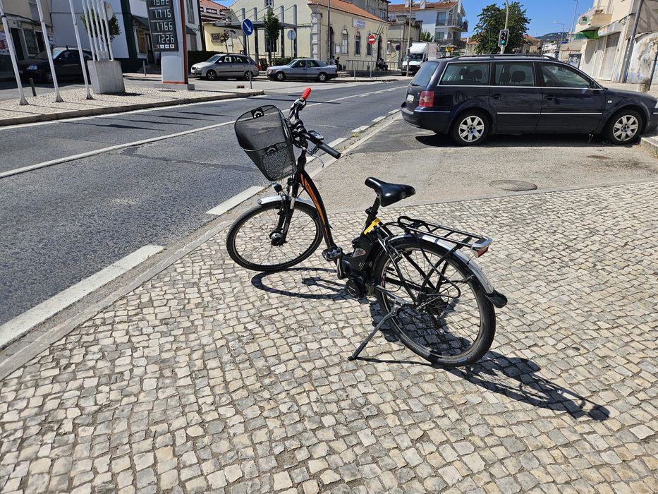 Bicicleta Elétrica BH Emotion Street – Ideal para Cidade e Deslocações Diárias