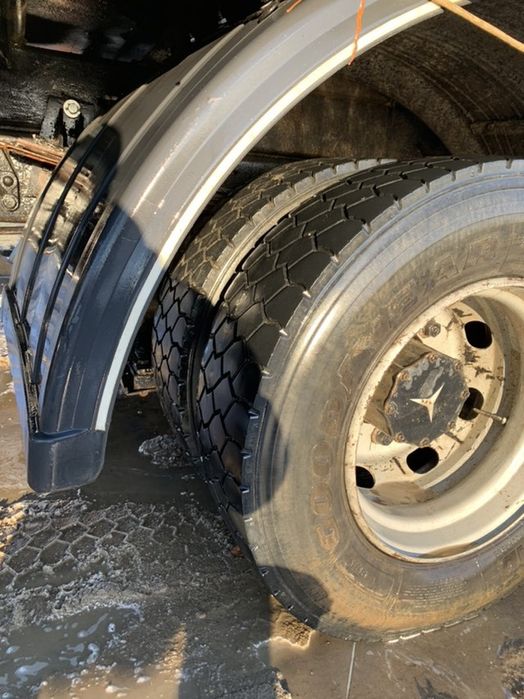 Mercedes-Benz 1520 кран маніпулятор