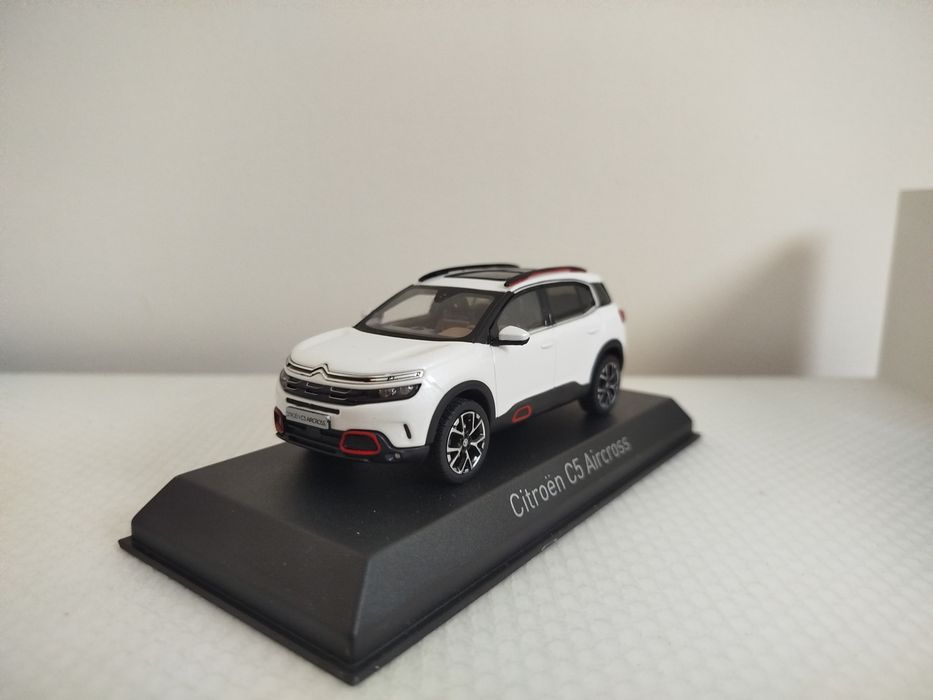 Miniatura Citroen C5 Aircross 1/43 Nova
