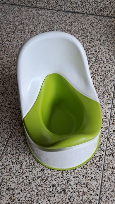 Penicos e adaptadores de sanita para crianças