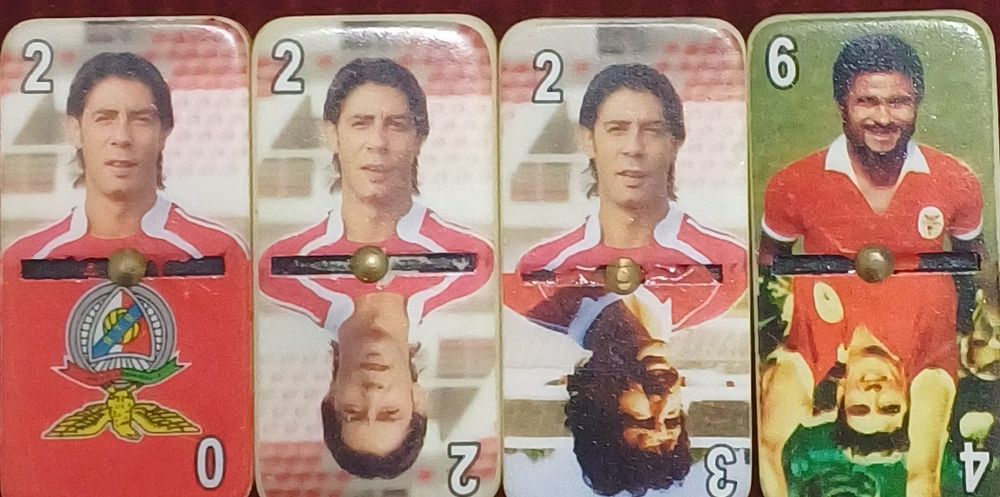 Benfica Rui Costa Dvd e 4 peças Dominó antigas