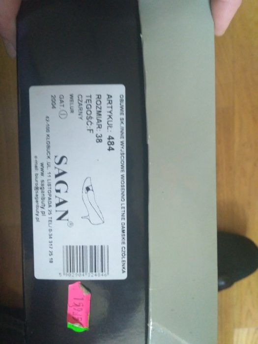 Buty zamszowe niski obcas 38 Sagan