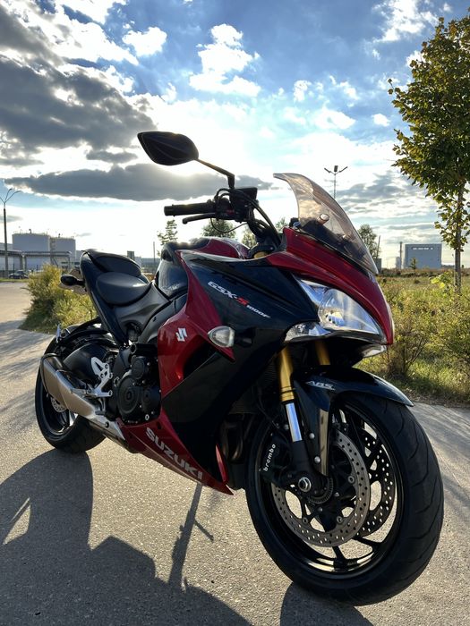 Suzuki GSXS-1000F 2016