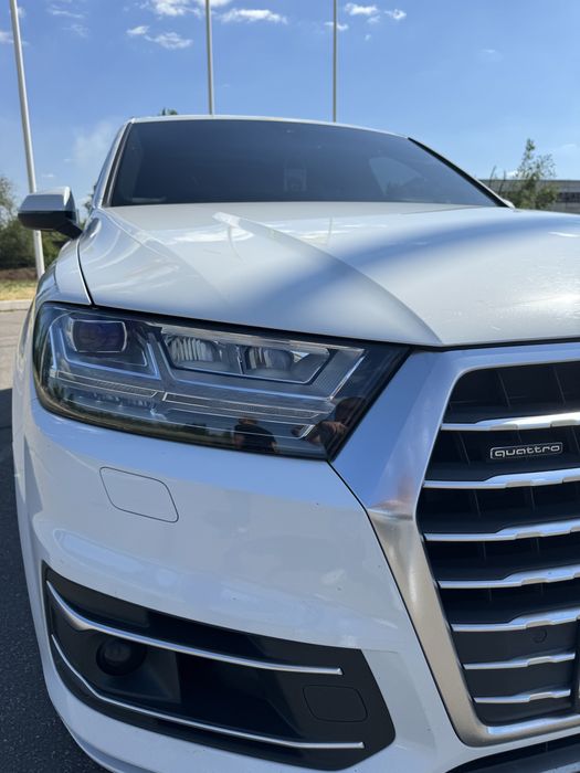 Audi Q7 3.0TFSI QUATTRO 2017 год