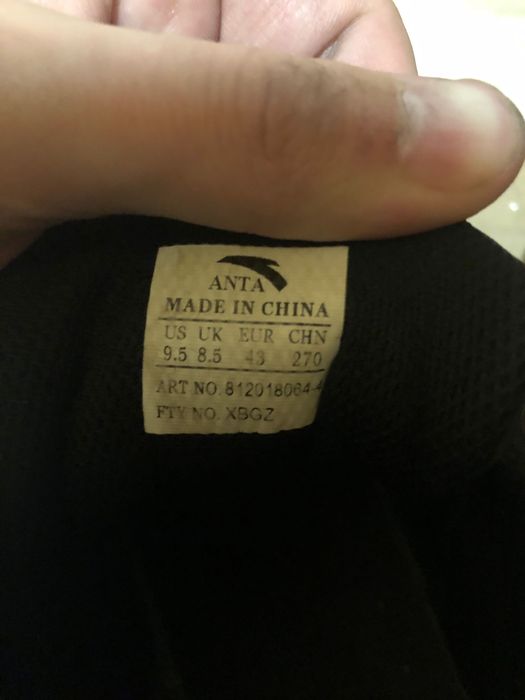 Продам кроссовки