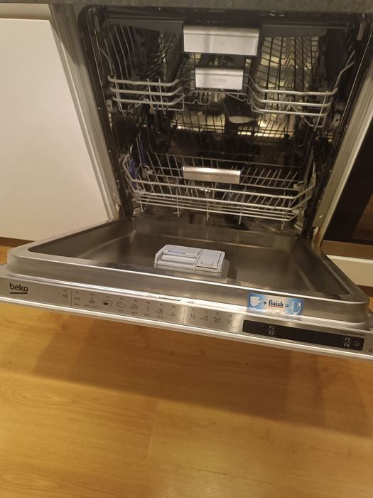 Zmywarka Beko do zabudowy 60 cm DIN28431 SmartInverter  uszkodzona pom