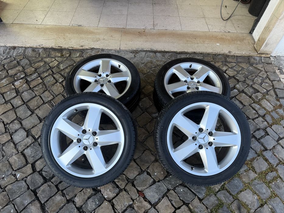 Jantes Mercedes-Benz  17 Pneus Pirelli P-Zero
