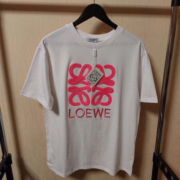 Футболка жіноча в лозмірі м-л.