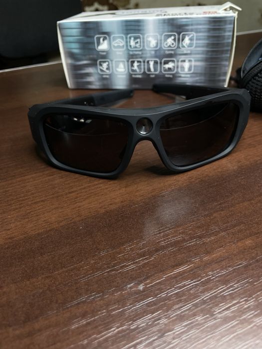 Сонцезахисні окуляри з камерою