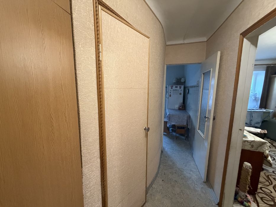 Продам однокімнатну квартиру в центрі