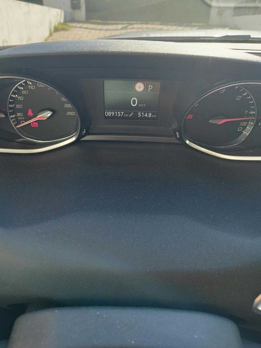 Peugeot 308 SW 1.6 120CV - Caixa Automática