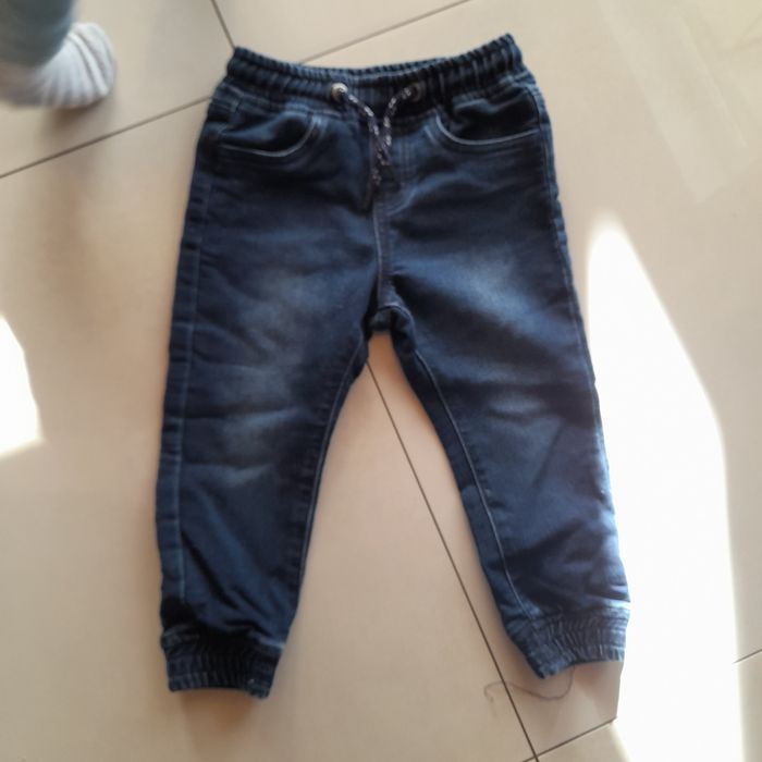Spodnie joggery rozmiar 98