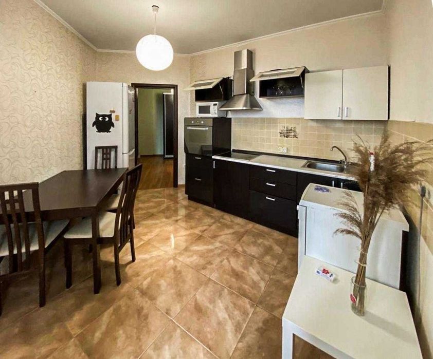 Продаж 2-кімнатної квартири з ремонтом у ЖК Брест-Литовський, Чайки